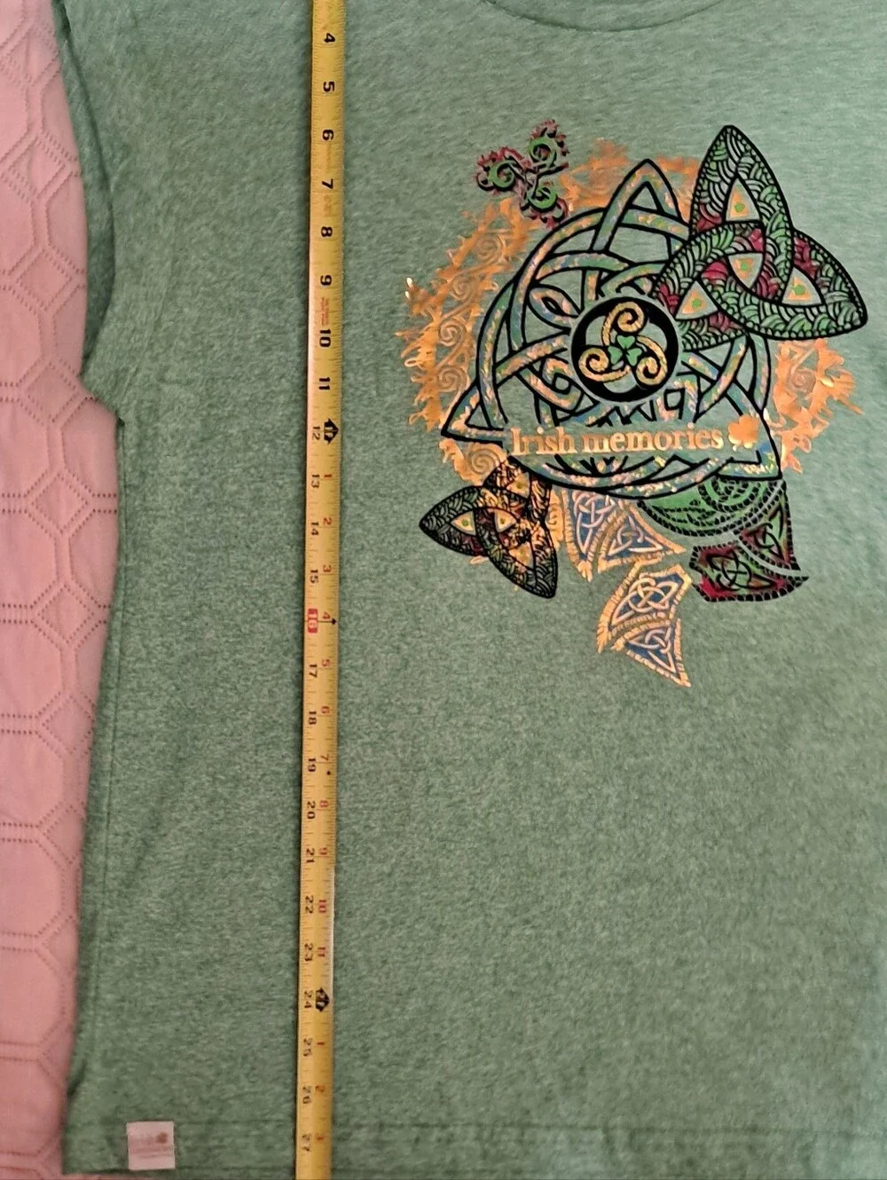 Irish Memories Green Short-Sleeve Womens Tee with Celtic Knot Graphic Size XXL - Picture 2 of 9